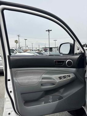 2005 Toyota Tacoma PreRunner Double Cab