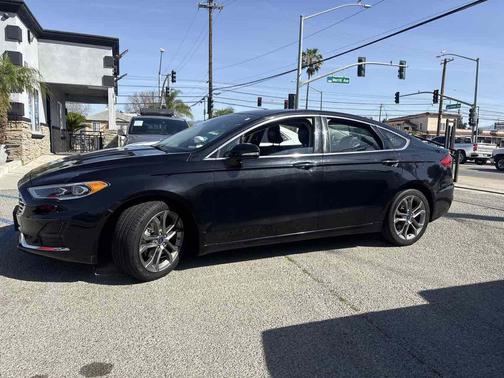 2019 Ford Fusion SEL