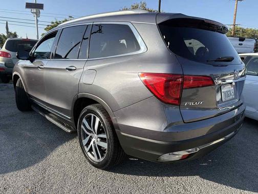 Lunar Silver Metallic 2016 Honda Pilot Touring
