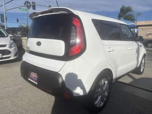 2015 Kia Soul +