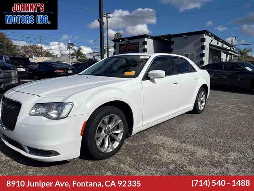 2019 Chrysler 300 Touring