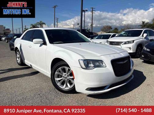 2019 Chrysler 300 Touring