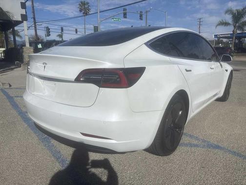 2019 Tesla Model 3 Mid Range