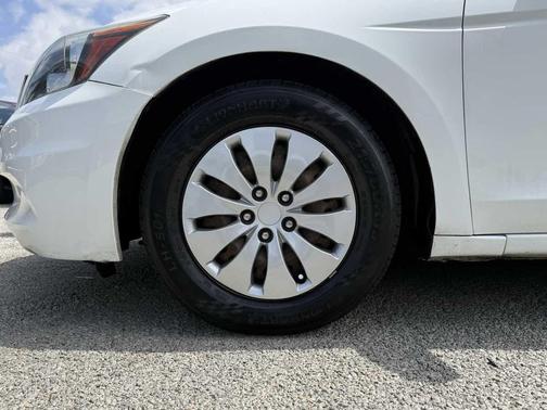 Taffeta White 2012 Honda Accord 2.4 LX