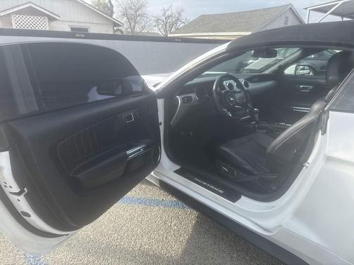 2017 Ford Mustang GT Premium