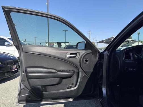 2015 Dodge Charger SE