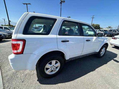 2011 Ford Escape XLS