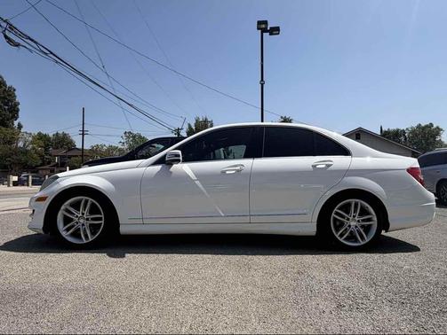 Diamond White Metallic 2013 Mercedes-Benz C-Class C 300 4MATIC Sport