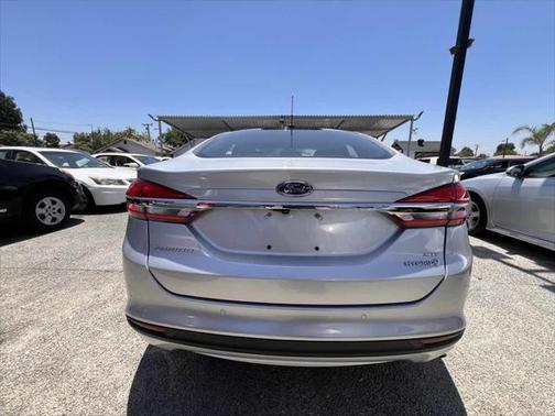 2017 Ford Fusion Hybrid SE
