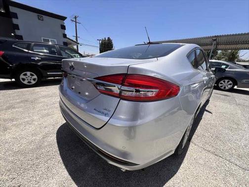 2017 Ford Fusion Hybrid SE