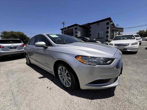2017 Ford Fusion Hybrid SE