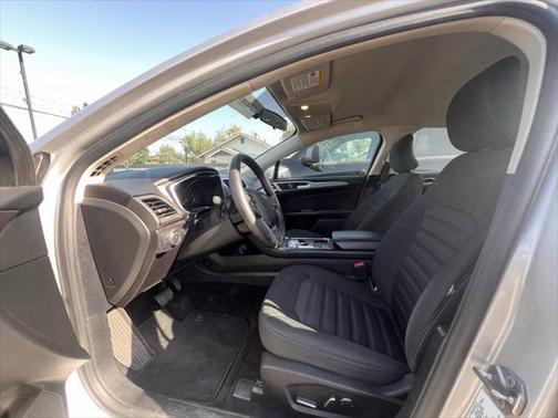2017 Ford Fusion Hybrid SE