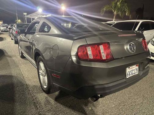 2012 Ford Mustang V6 Premium