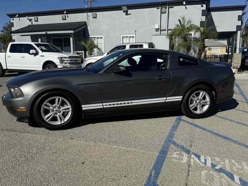 2012 Ford Mustang V6 Premium