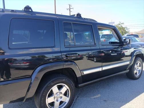 2010 Jeep Commander Sport
