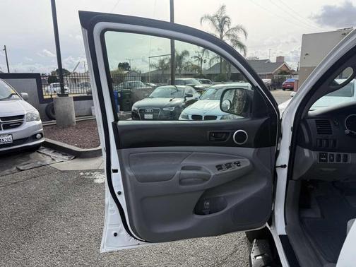 2011 Toyota Tacoma Base