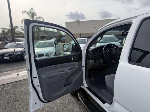 2011 Toyota Tacoma Base