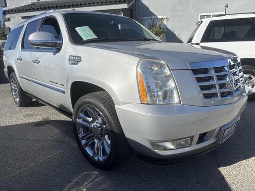 2010 Cadillac Escalade ESV Premium