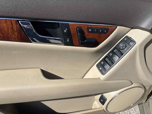 2010 Mercedes-Benz C-Class Luxury