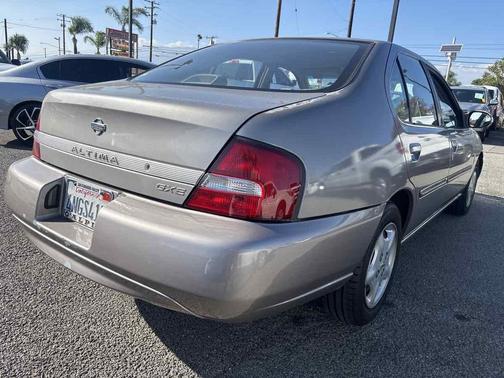 2001 Nissan Altima GXE