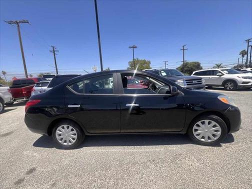 2012 Nissan Versa 1.6 S
