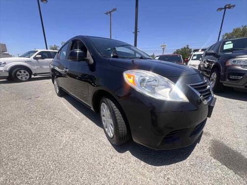 2012 Nissan Versa 1.6 S