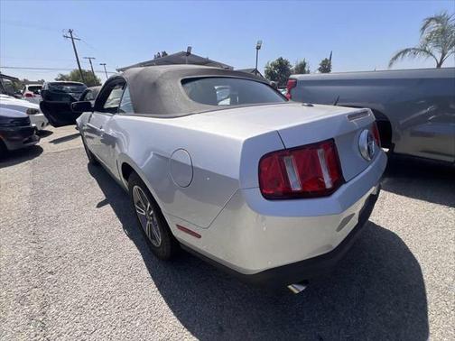 2012 Ford Mustang V6 Premium