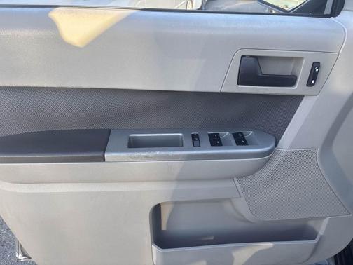 2009 Ford Escape XLT