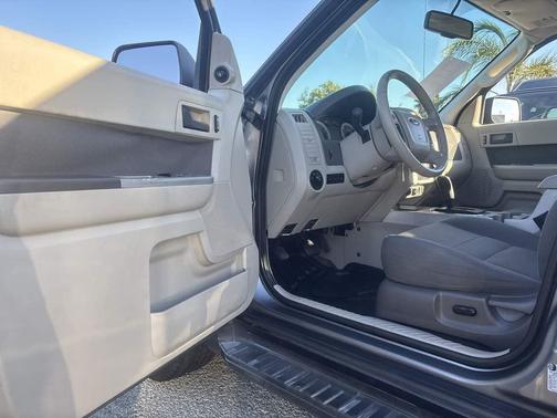 2009 Ford Escape XLT