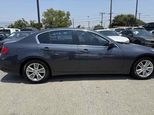 2011 INFINITI G37 Journey