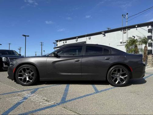 2016 Dodge Charger SXT