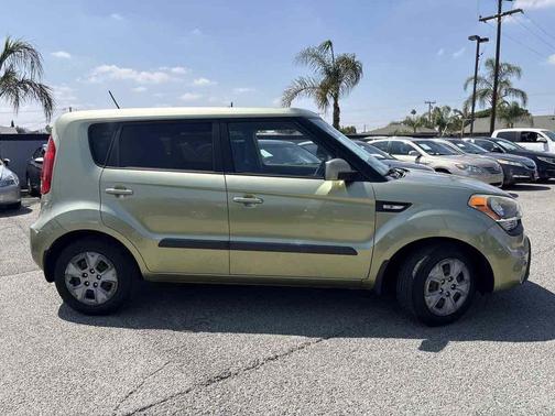 2013 Kia Soul Base
