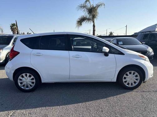 2016 Nissan Versa Note SV