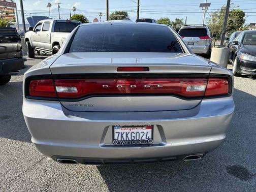 Billet Silver Metallic Clearcoat 2014 Dodge Charger SE