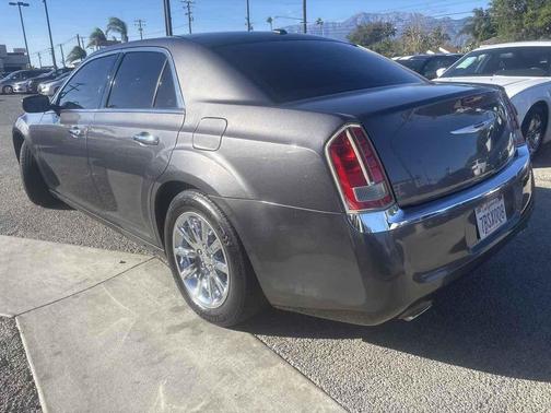 2014 Chrysler 300C Base