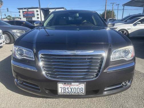 2014 Chrysler 300C Base