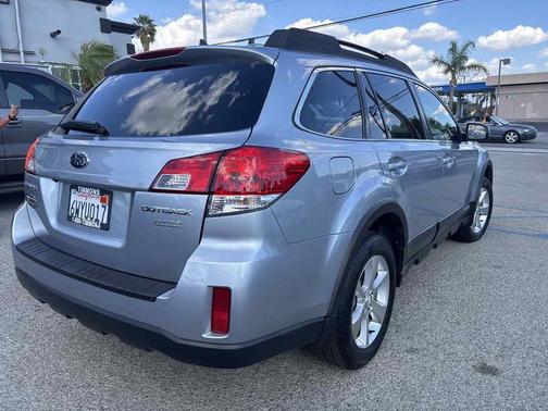 2013 Subaru Outback 2.5i Limited