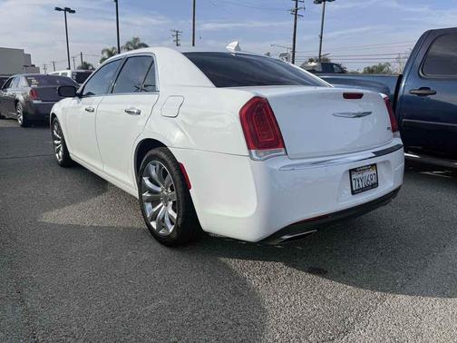 2016 Chrysler 300C Base