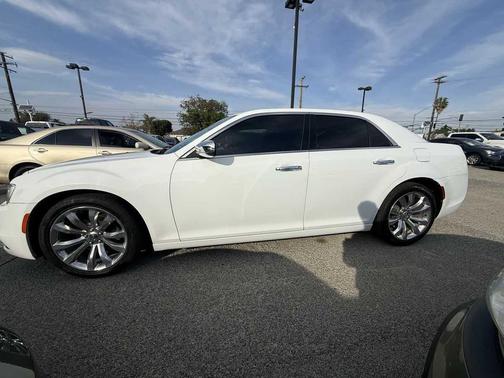 2016 Chrysler 300C Base