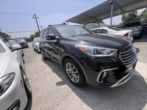 2017 Hyundai SANTA FE SE