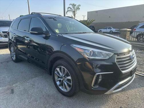 2017 Hyundai SANTA FE SE