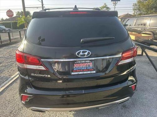 2017 Hyundai SANTA FE SE