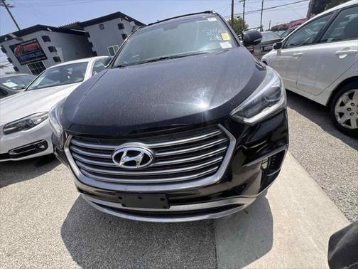 2017 Hyundai SANTA FE SE