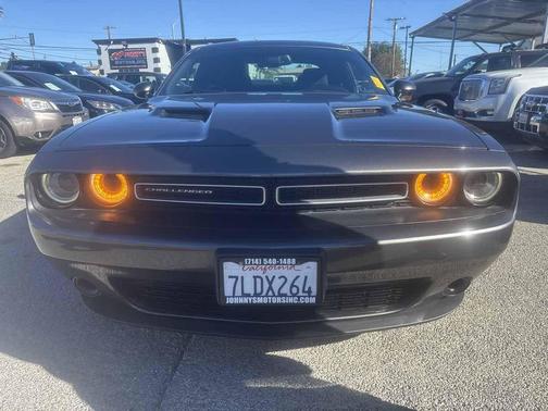 2015 Dodge Challenger SXT