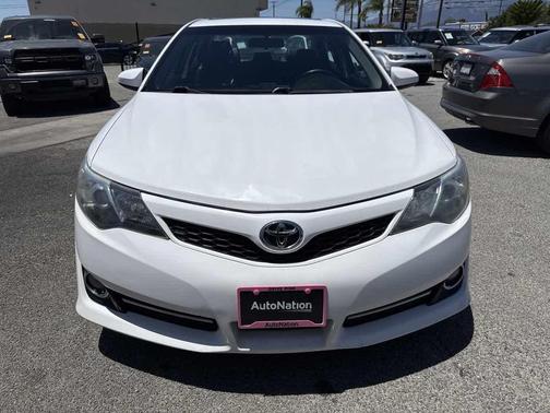 Blizzard Pearl 2012 Toyota Camry L