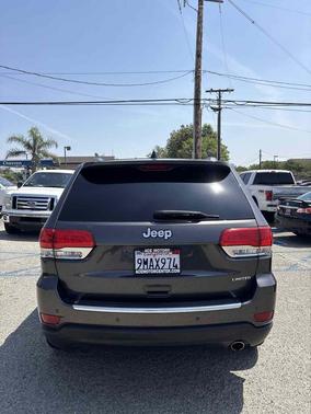 Granite Crystal Metallic Clearcoat 2017 Jeep Grand Cherokee Limited