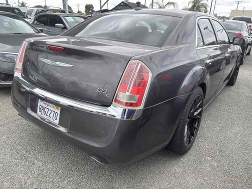 2013 Chrysler 300C Base