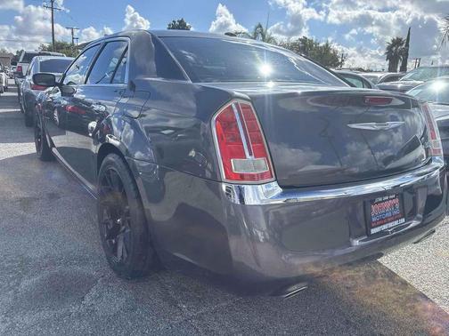 2013 Chrysler 300C Base