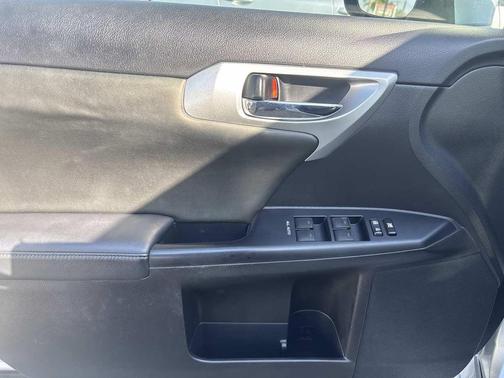 2013 Lexus CT 200h 5dr Hybrid