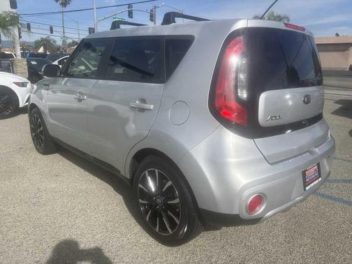 2017 Kia Soul +